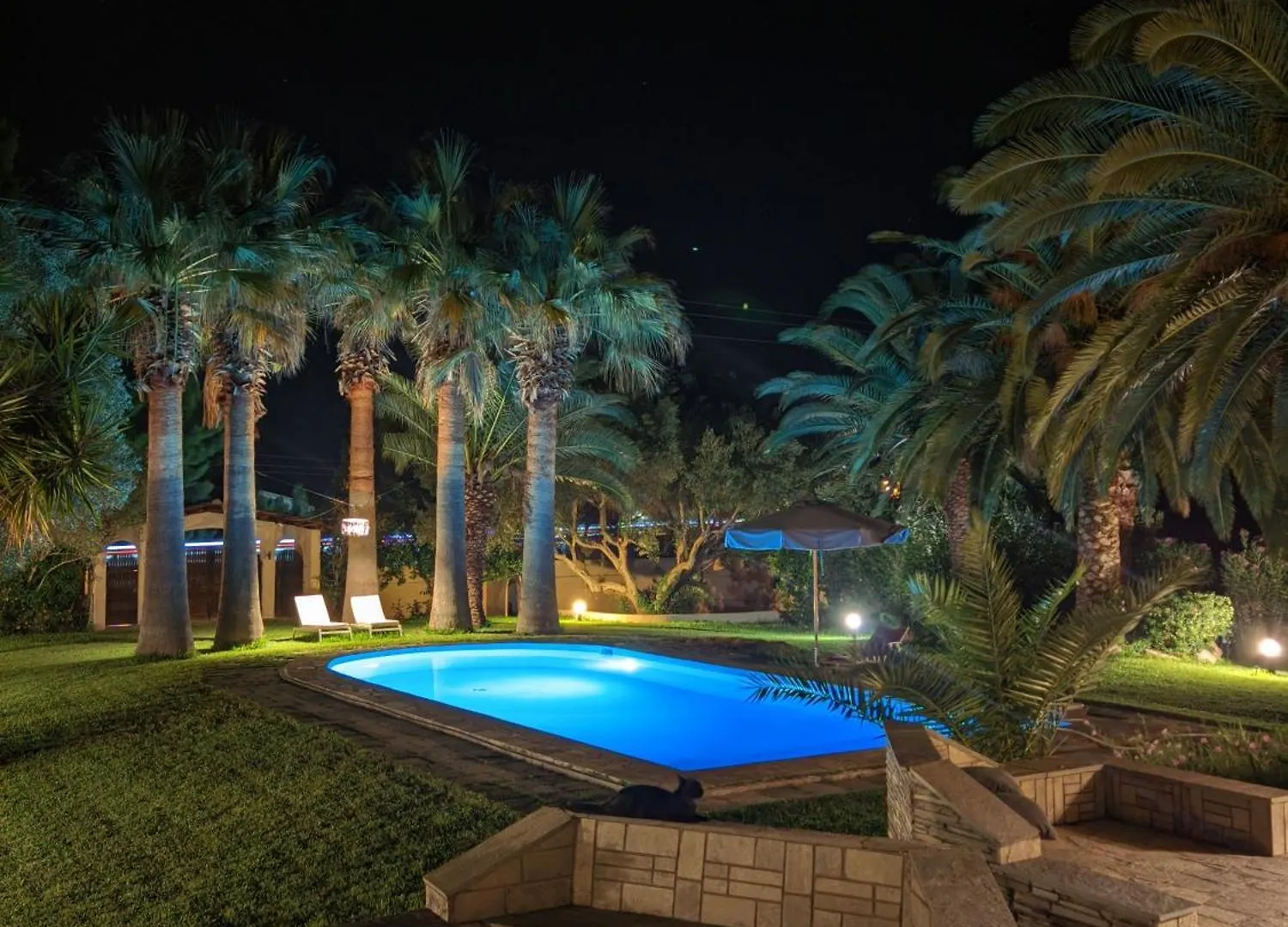 קריופיגי Villa Tropicalia 0*,